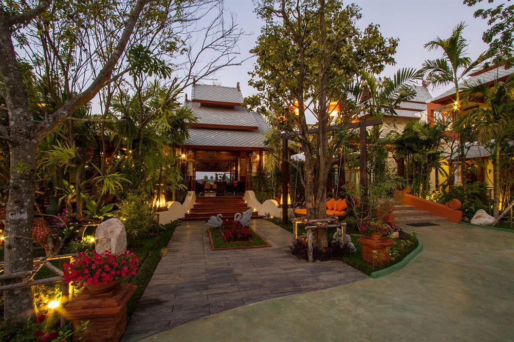 Phusanfah Resort Mae Taeng Eksteriør bilde